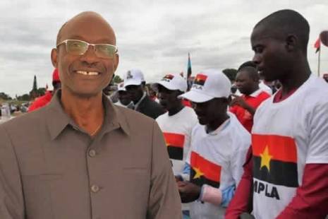 Pré-candidato a presidente do MPLA trabalha no Bié