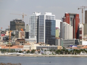 Angola não está a investir o suficiente na diversificação - Standard Bank