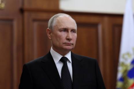Putin diz que enfrenta &#039;facada nas costas&#039; e promete punir traidores das Forças Armadas