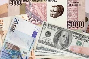 Banco Nacional de Angola elimina limite de variação do kwanza nos leilões e permite desvalorização