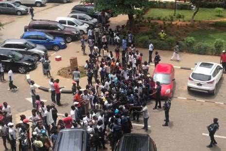 Polícia angolana impede manifestação em Luanda sobre lei eleitoral “justa e transparente”