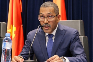 Governo angolano cria Agência de Petróleos e Gás e acaba com monopólio da Sonangol