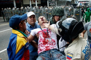 Venezuela: Sobe para 21 o número de mortes nas manifestações