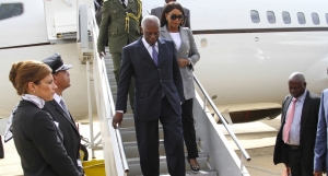 José Eduardo dos Santos já regressou a Luanda após tratamento médico em Espanha