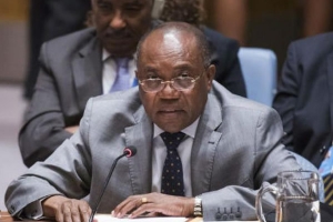 Angola diz ser necessário &quot;atacar causas&quot; dos refugiados em África