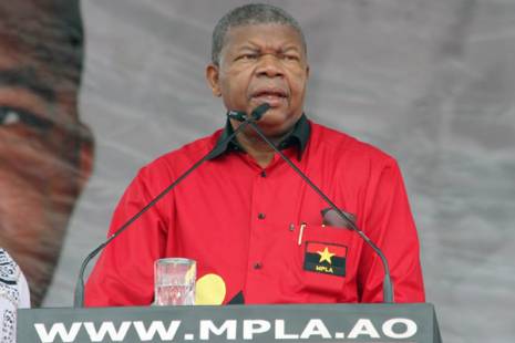 Líder do MPLA apelou ao voto para desmontar os que &quot;andam a sonhar com uma vitória&quot;