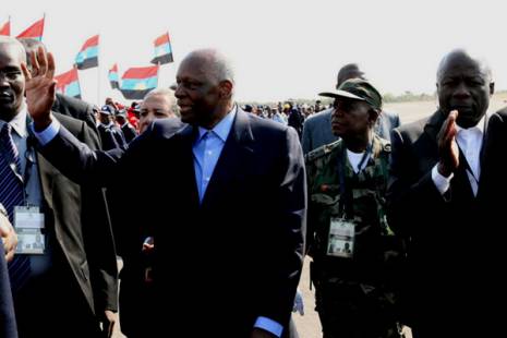 Sobre o silêncio da imprensa pública angolana no regresso de JES ao país