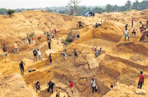 Angola licenciou apenas 241 cooperativas que pretendem explorar diamantes