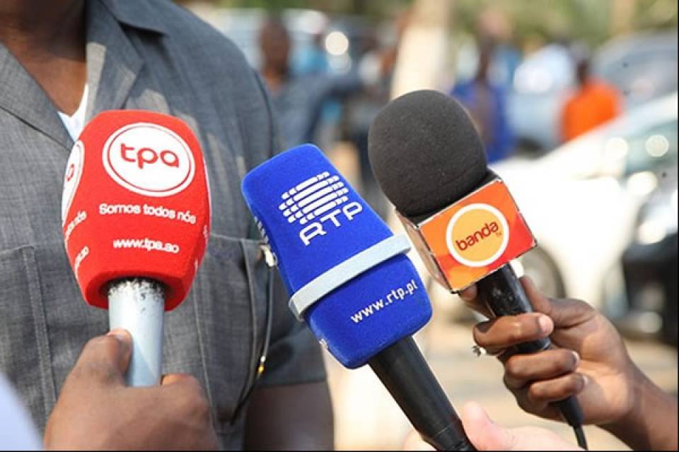 Sociedade civil angolana interpõe ação popular contra imprensa pública e PR