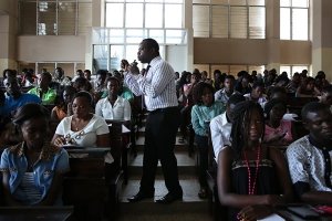 Docentes do ensino superior serão avaliados a cada dois anos