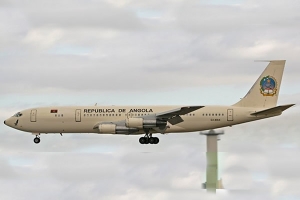 Presidência angolana vai leiloar antigos aviões da Boeing