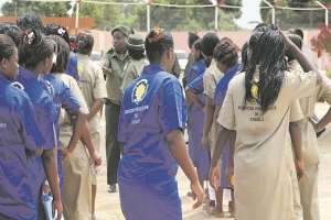 Quase metade dos cerca de 26.000 detidos em Angola está preso preventivamente