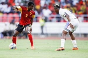 Gelson Dala marcou, mas não evitou a derrota de Angola frente ao Burkina Faso