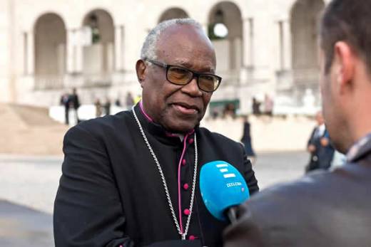 Arcebispo emérito do Lubango defende revisão “urgente” da Constituição angolana