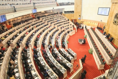 Deputados angolanos com presentes envenenados