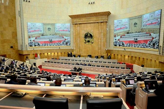 Deputados passam a receber 175 mil kwanzas por dia em deslocações de serviço às províncias