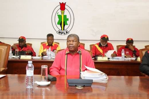 MPLA quer manter angolanos protagonistas do desenvolvimento do país