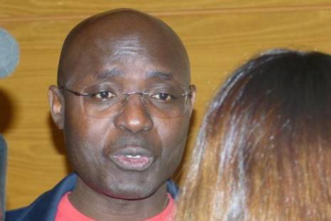 Rafael Marques questiona motivos que levam presidente do TS a manter-se no cargo