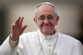 Papa Francisco hospitalizado com infeção respiratória