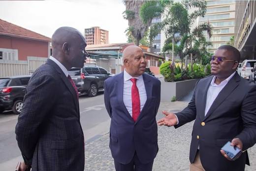 Juíza nega pedido para impedir saída de Higino Carneiro de Angola