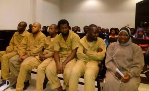 Quatro muçulmanos angolanos condenados a prisão por associação ao Estado Islâmico