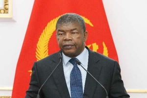 Câmara de Lisboa propõe atribuição de chave da cidade a PR angolano