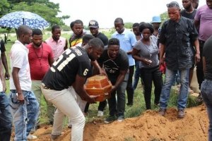 Malária mata diariamente duas a três crianças angolanas no Hospital do Moxico