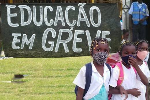 Professores angolanos voltam à greve a partir de 23 de novembro