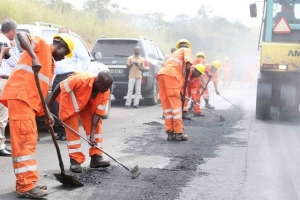 Governo aprova obras de 105 milhões de euros para ruas e estradas de Luanda