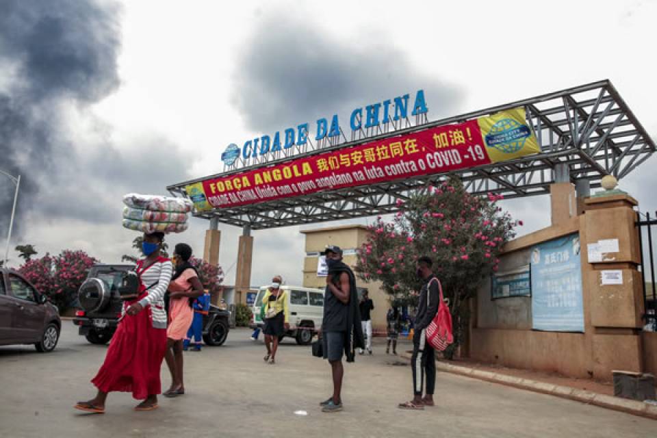 Angola assina memorando com parque industrial China – África para diversificar exportações