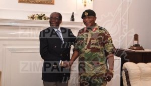 Exército zimbabueano anuncia fim oficial da operação que destituiu Robert Mugabe