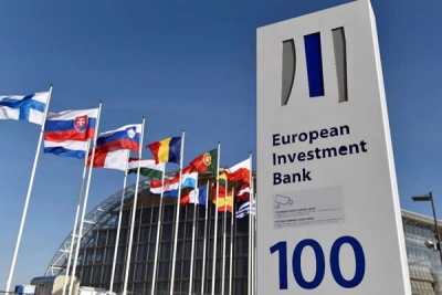 Banco não podia entrar em Angola devido às ligações de ex-PR à economia - BEI