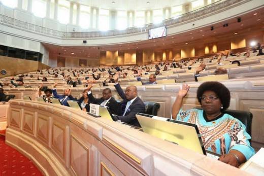 Parlamento aprova voto de pesar sobre incidentes com mortos em Cafunfo