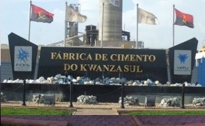 Fábrica de cimento FCKS dispensa 900 trabalhadores por falta de combustível