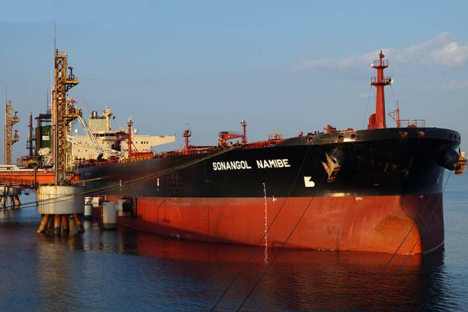 Explosão atinge navio petroleiro da Sonangol no Iraque sem causar vítimas