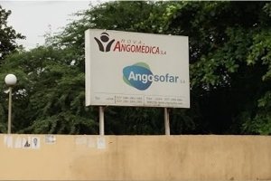 Governo angolano revoga privatização de antiga fábrica de medicamentos de Luanda