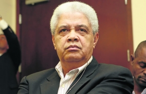 Industriais angolanos preocupados com especulação provocada por depreciação do kwanza