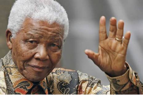 Suspenso leilão para venda de objectos pessoais de Nelson Mandela