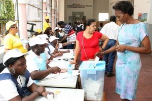 Eleições 2017: Eleitores recebem indicações para votarem a mais de 1.000 quilómetros