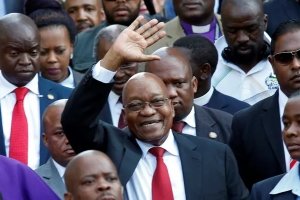 Jacob Zuma vai a tribunal para responder a acusação de corrupção e alega inocência