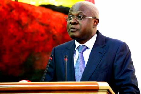 Inflação em Angola atinge 19,7% em agosto e dívida pública baixa para 66% - Governo