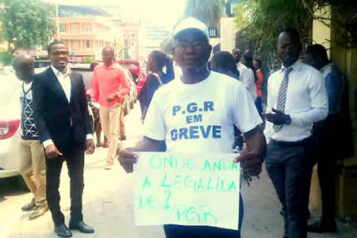 Governo angolano diz que greve de oficiais de justiça é ilegal