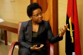 Subida da inflação em Angola é resultado da retirada dos subsídios - Vera Daves