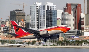 Voos domésticos em Angola em situação de insustentabilidade financeira - Governo