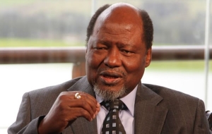 Joaquim Chissano sugere autarquias pacíficas em Angola