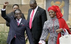 Polícia do Zimbabué detém jornalista por artigo sobre Grace Mugabe