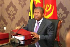 João Lourenço rescinde contratos para equipamentos e centro de formação no novo aeroporto de Luanda