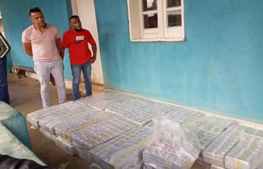 Coronel das FAA detido no Huambo em posse de 50 milhões de dólares falsos