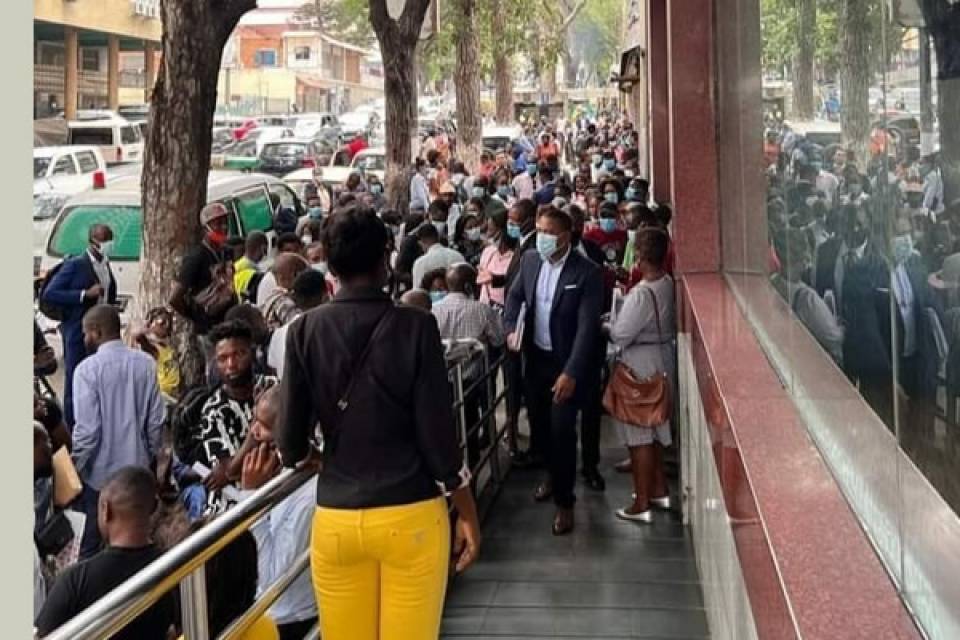 Consulado português em Luanda com “esforço sobre-humano” para milhares de pedidos de vistos – embaixador