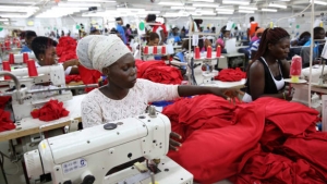 Angola entrega gestão de polos industriais a privados